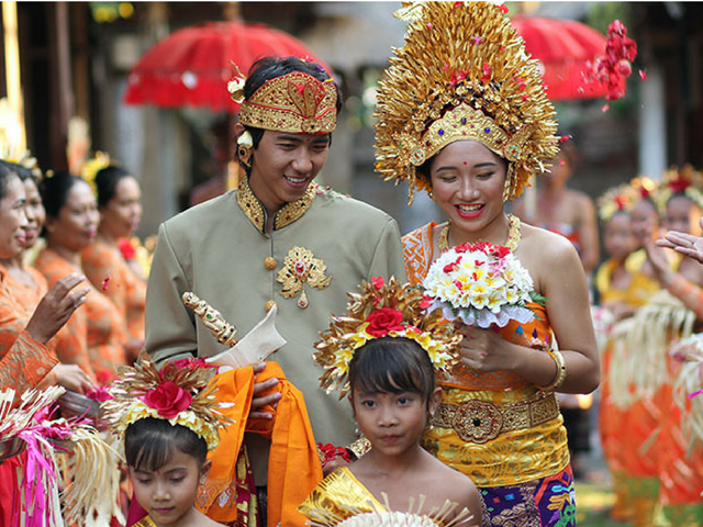 Balinese traditional dress